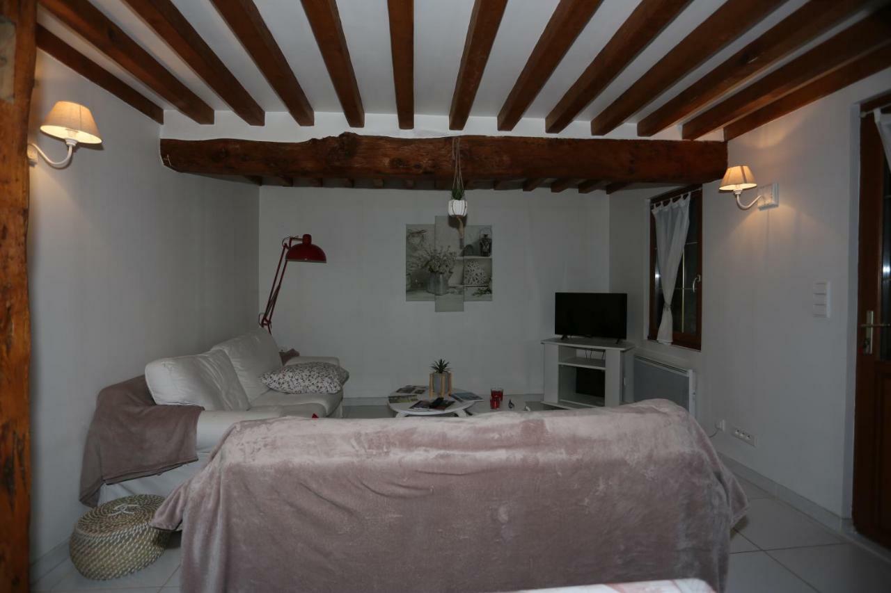 Le Clos Des Hortensias Toutainville Buitenkant foto
